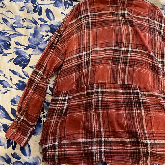American Eagle Super Soft Flannel - Picture 5 of 5